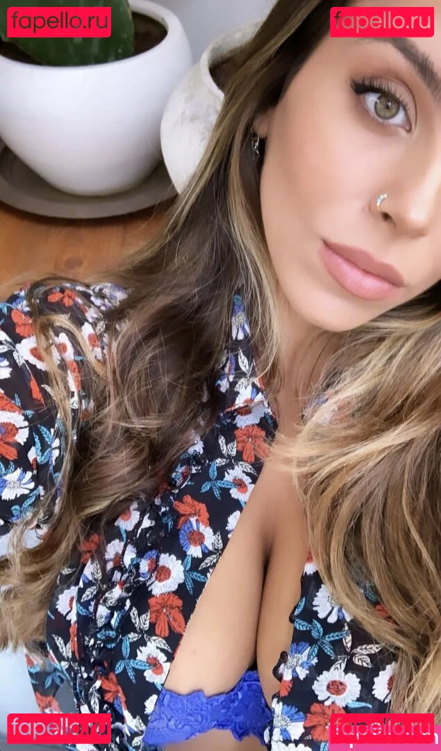 Tami Bar Onlyfans Photo Gallery 