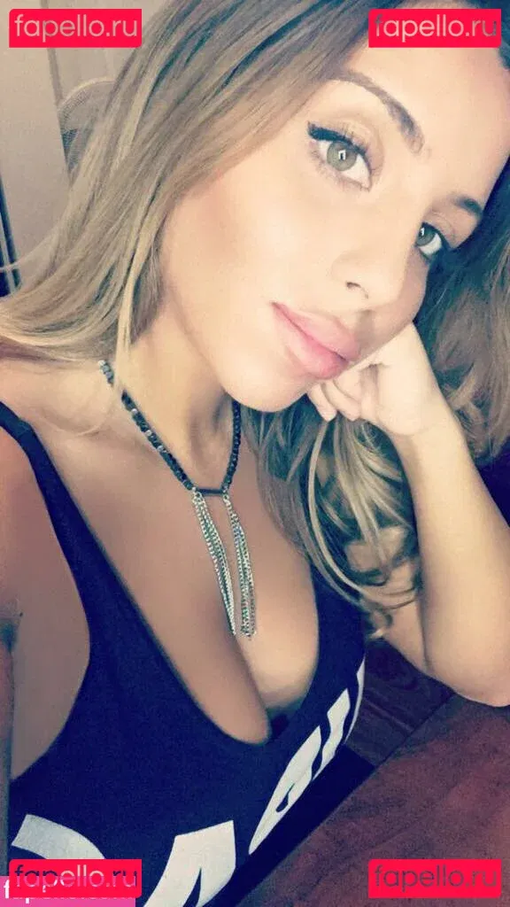 Tami Bar Onlyfans Photo Gallery 