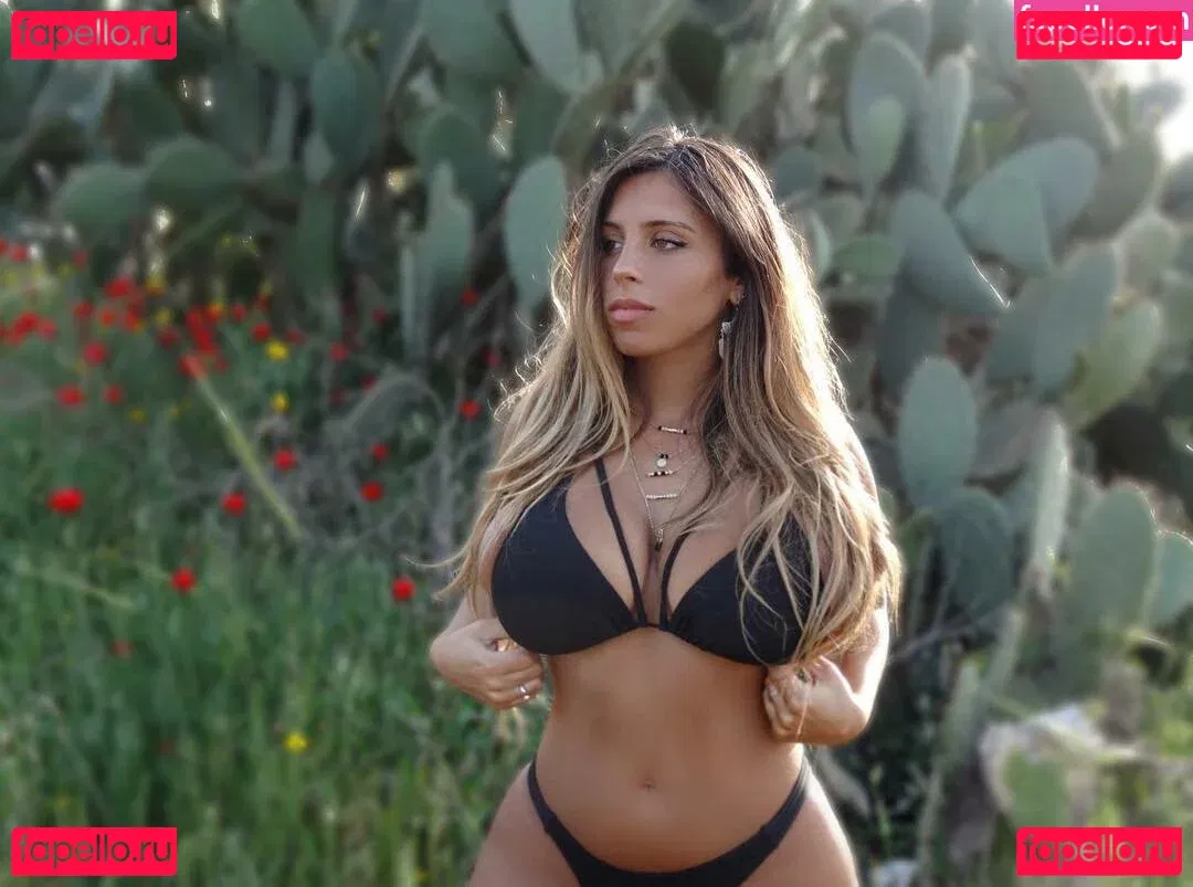 Tami Bar Onlyfans Photo Gallery 