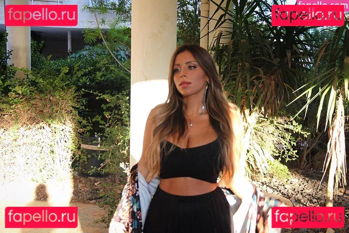 Tami Bar Onlyfans Photo Gallery 