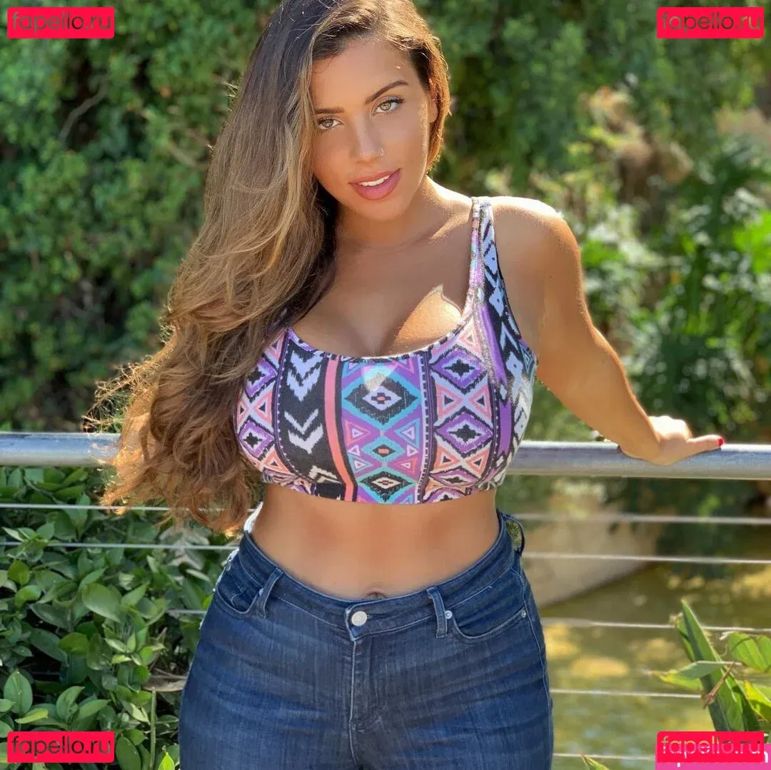 Tami Bar Onlyfans Photo Gallery 