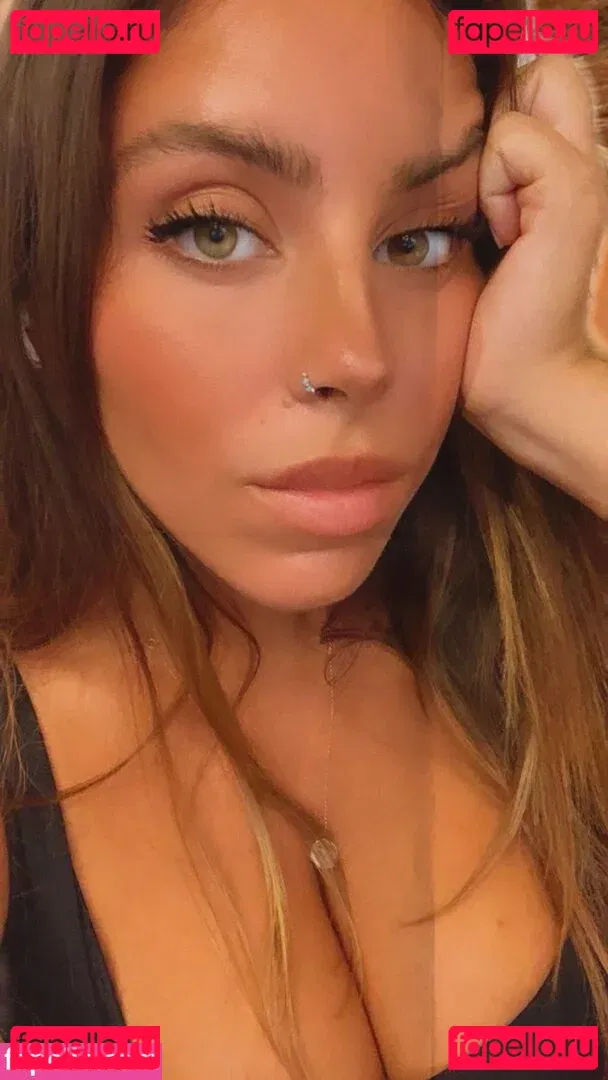 Tami Bar Onlyfans Photo Gallery 