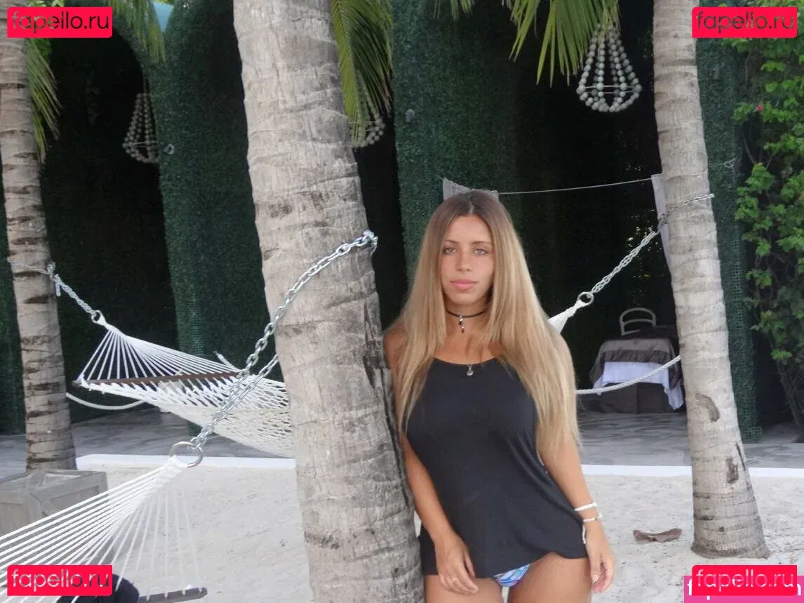 Tami Bar Onlyfans Photo Gallery 