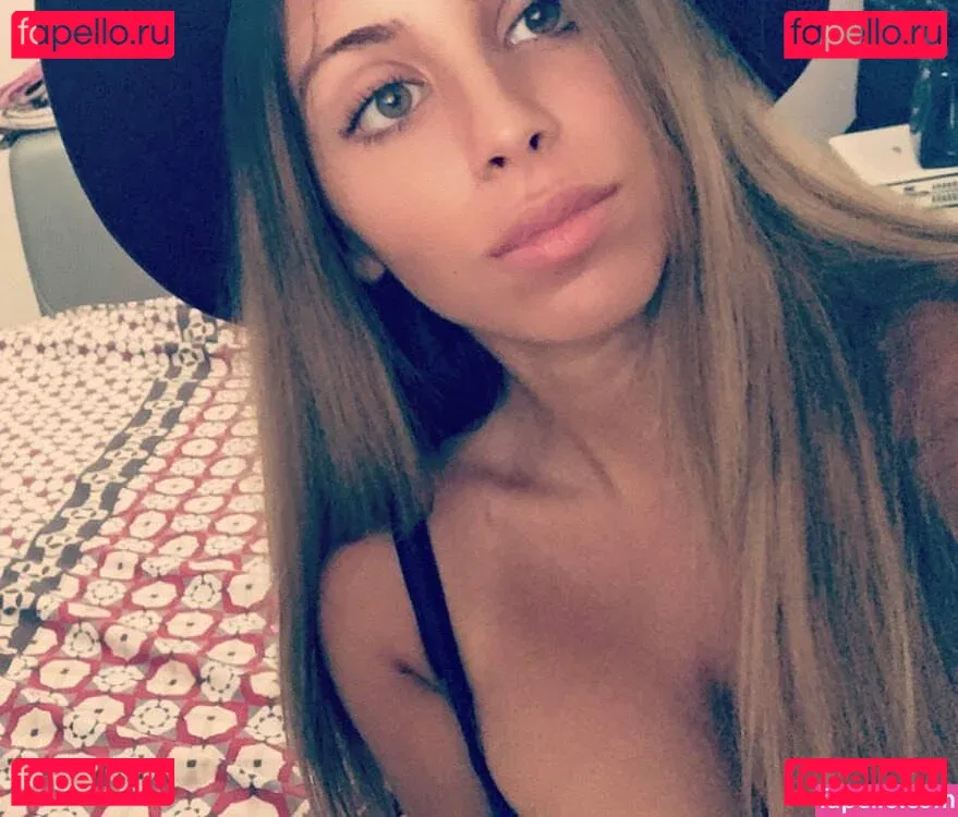 Tami Bar Onlyfans Photo Gallery 