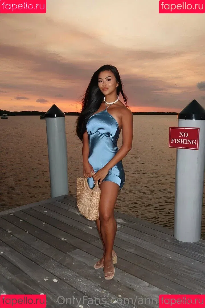 annaslifelux Onlyfans Photo Gallery 