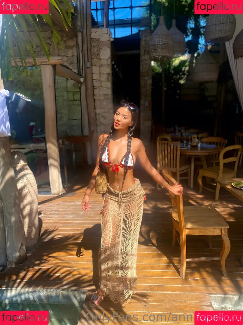 annaslifelux Onlyfans Photo Gallery 