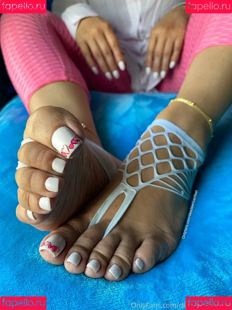 deedeericanfeet Onlyfans Photo Gallery 