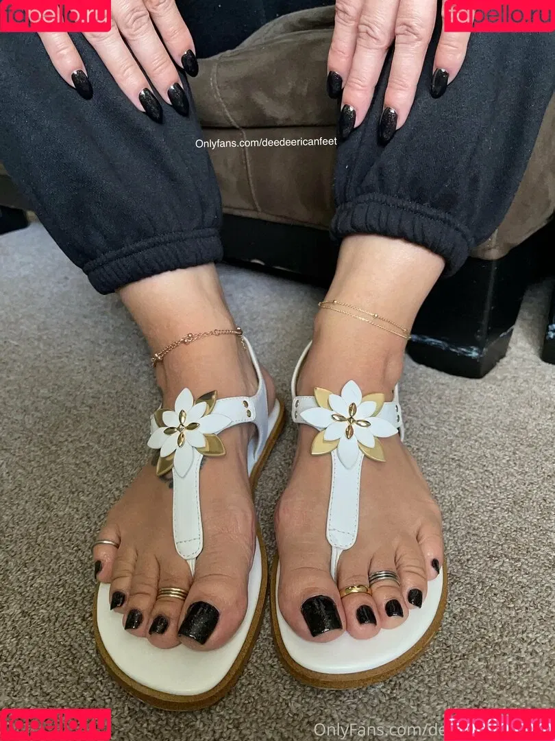deedeericanfeet Onlyfans Photo Gallery 