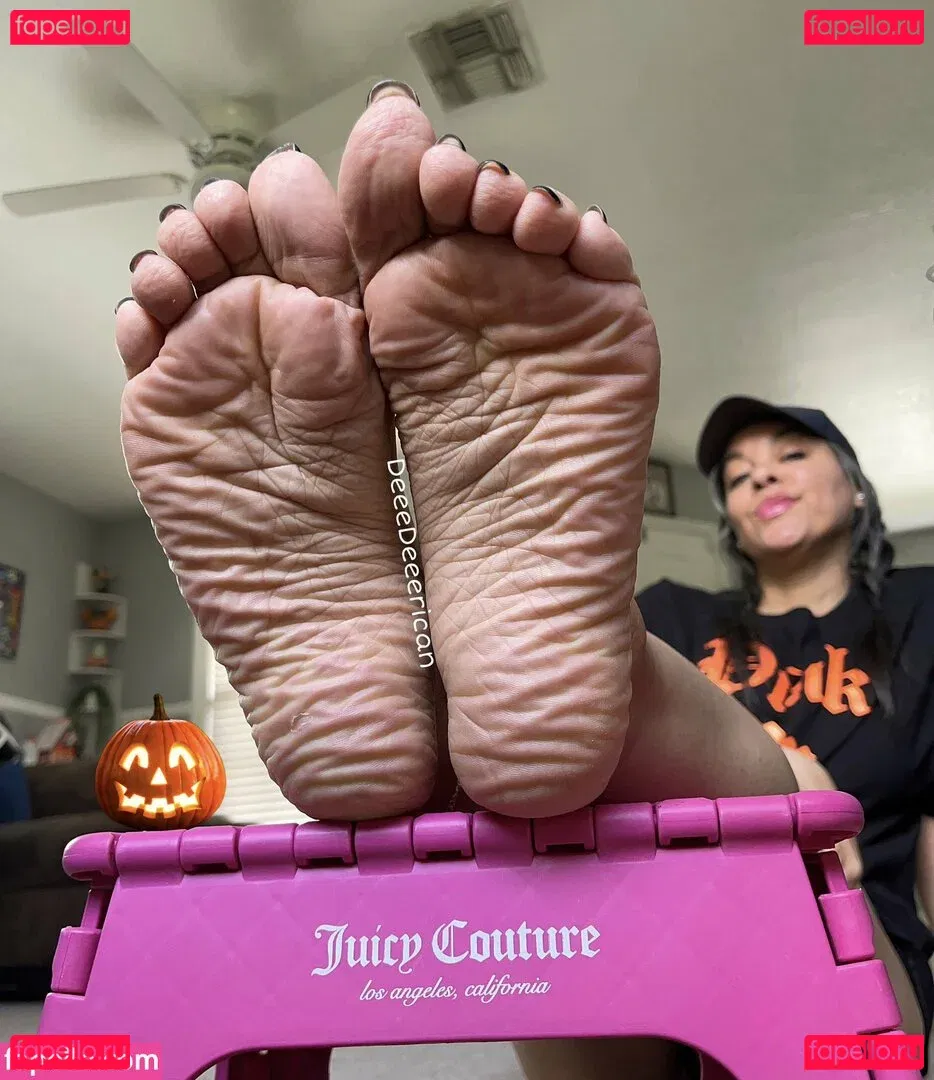 deedeericanfeet Onlyfans Photo Gallery 