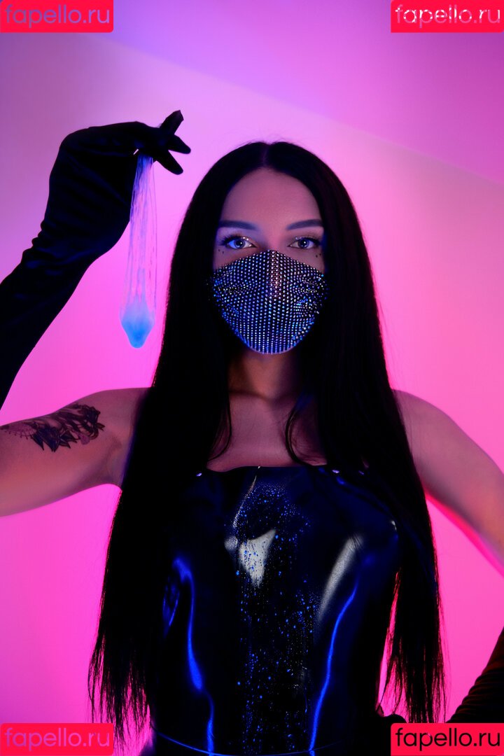 MistressSacred Onlyfans Photo Gallery 