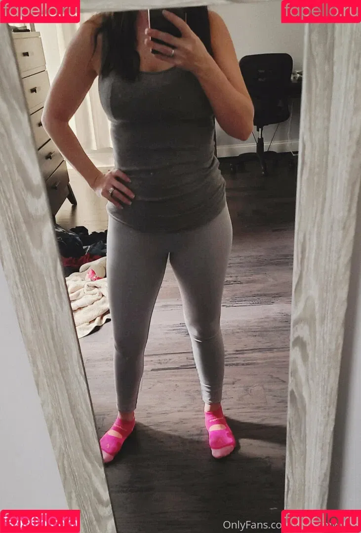 fitmomwith3 Onlyfans Photo Gallery 