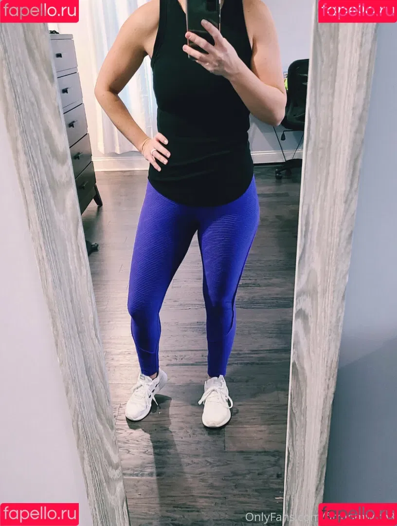 fitmomwith3 Onlyfans Photo Gallery 