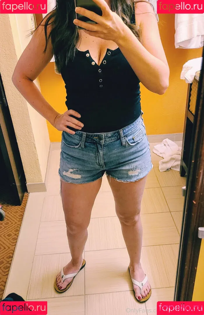 fitmomwith3 Onlyfans Photo Gallery 