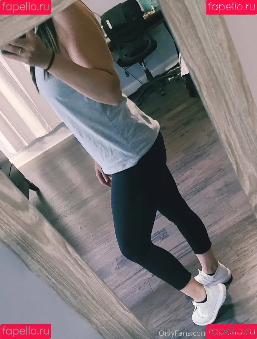 fitmomwith3 Onlyfans Photo Gallery 