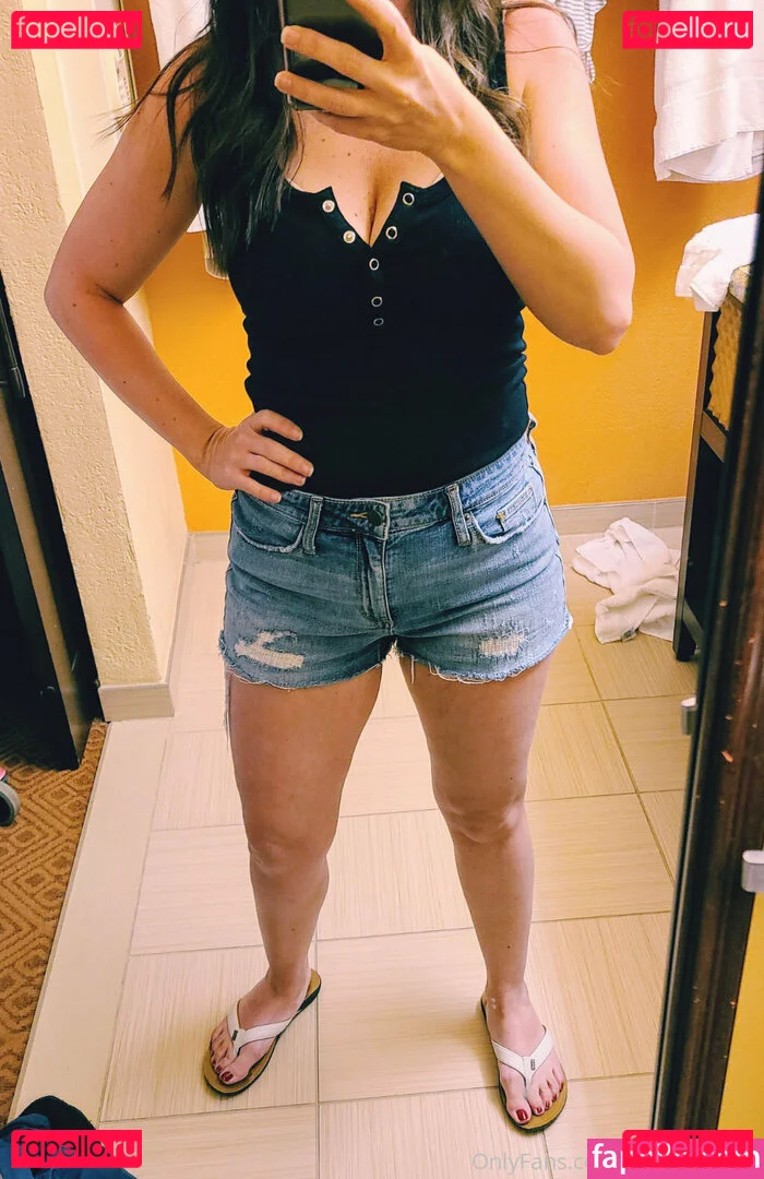 fitmomwith3 Onlyfans Photo Gallery 