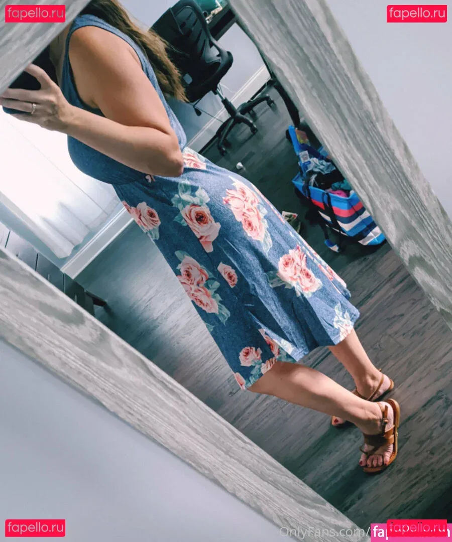 fitmomwith3 Onlyfans Photo Gallery 