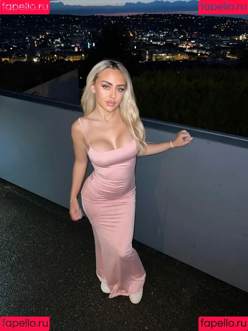 Alicia Bell Onlyfans Photo Gallery 