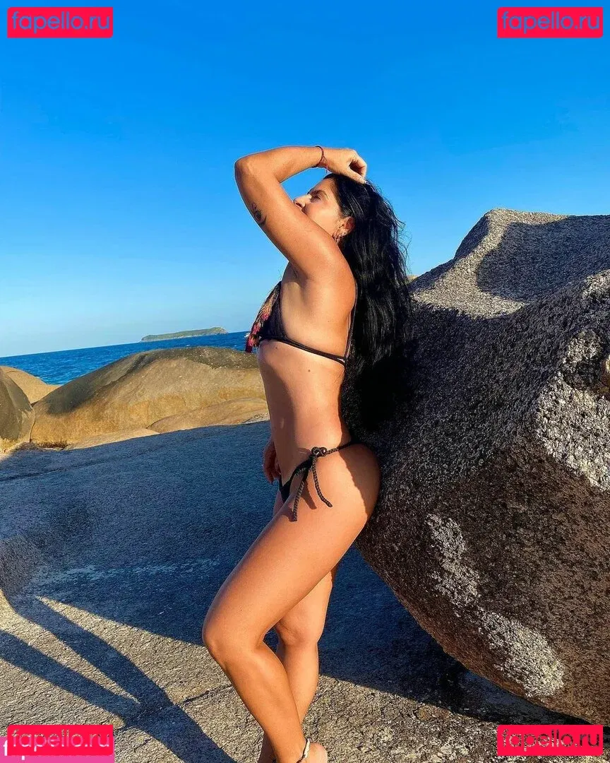 Cris Gelmi Onlyfans Photo Gallery 