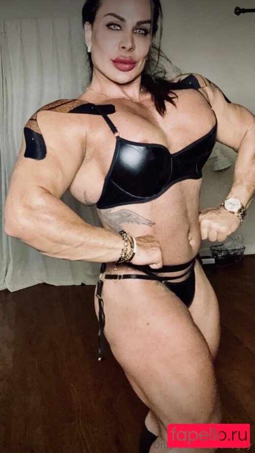 Cris Gelmi Nude Onlyfans Photo 11