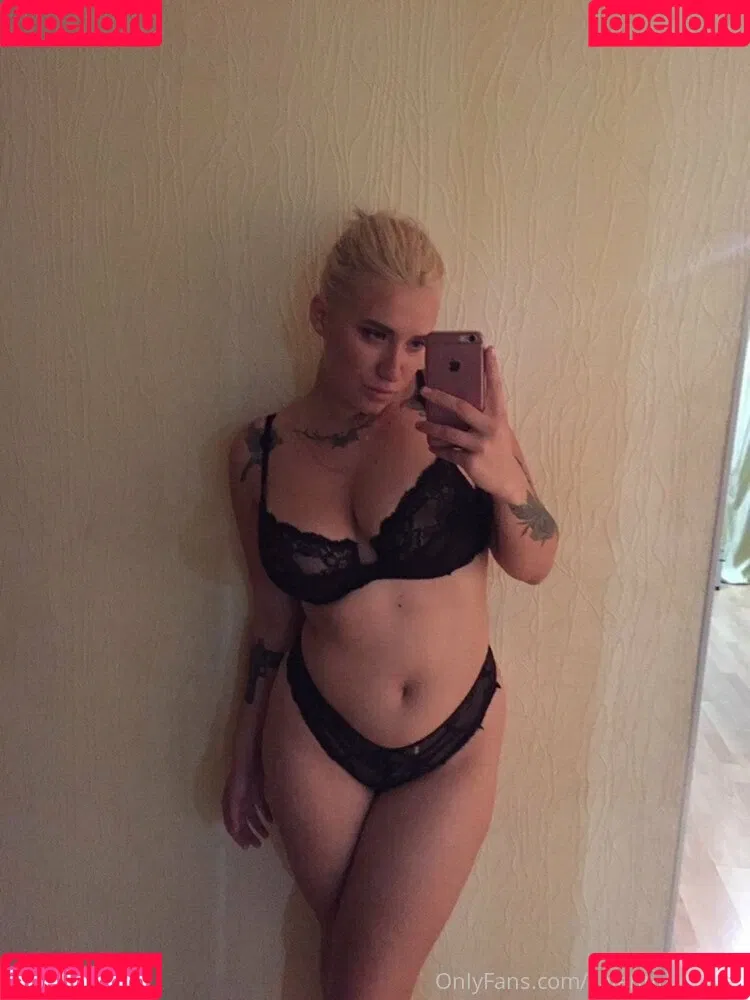 valentinalove123 Onlyfans Photo Gallery 