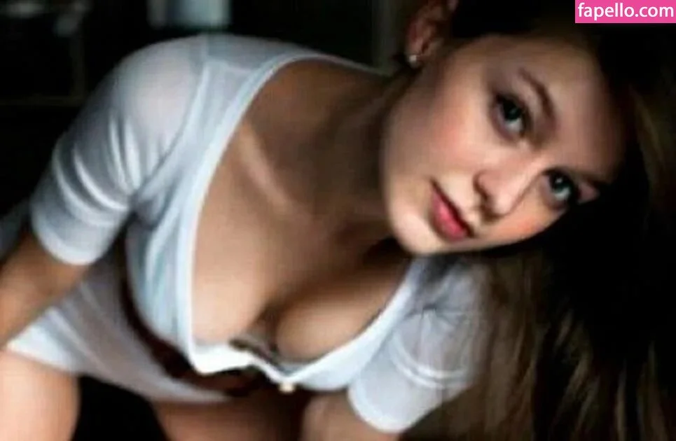 Melissa Benoist Onlyfans Photo Gallery 