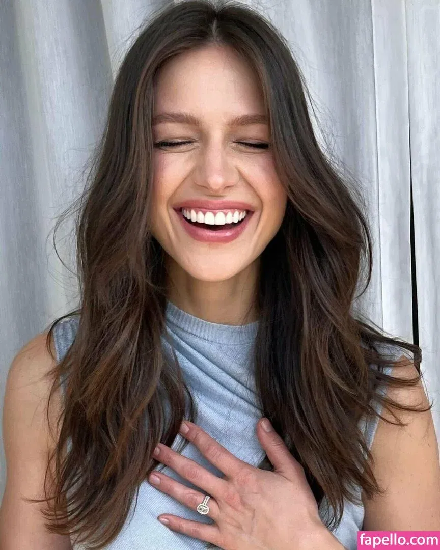 Melissa Benoist Onlyfans Photo Gallery 