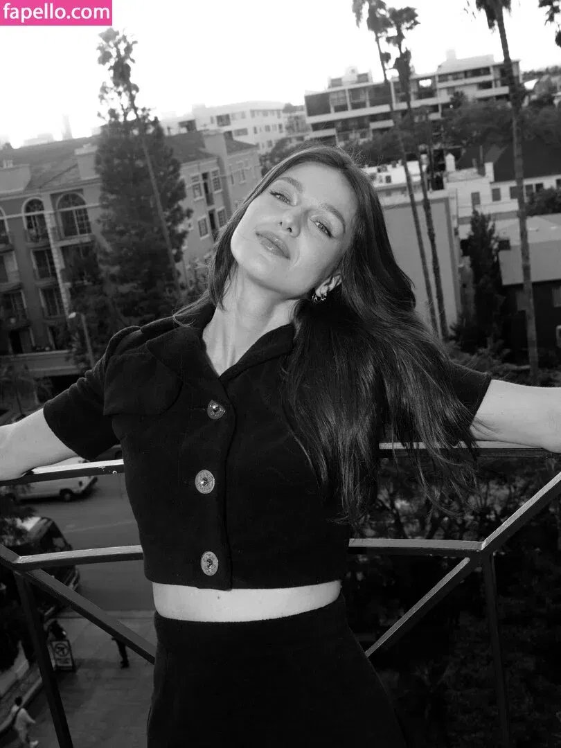 Melissa Benoist Onlyfans Photo Gallery 