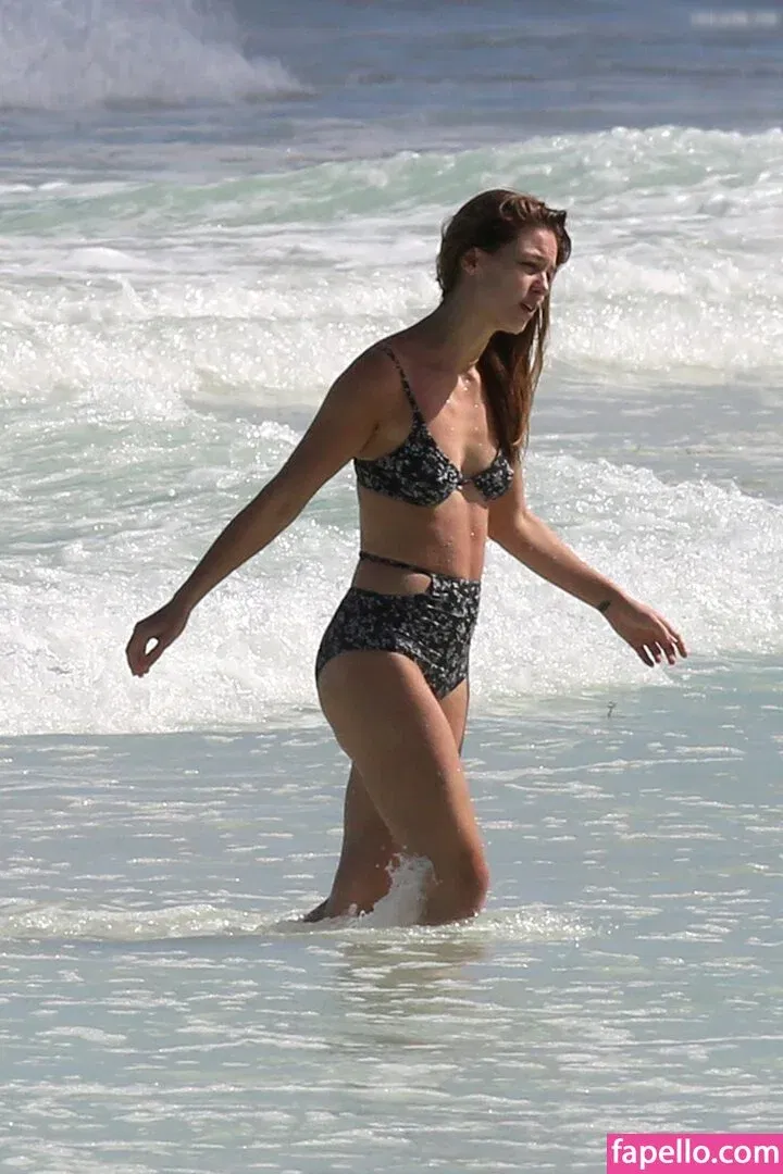 Melissa Benoist Onlyfans Photo Gallery 