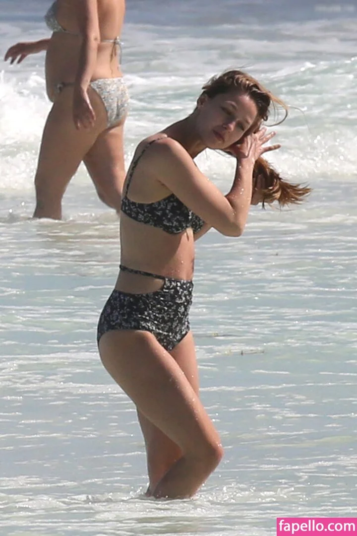 Melissa Benoist Onlyfans Photo Gallery 