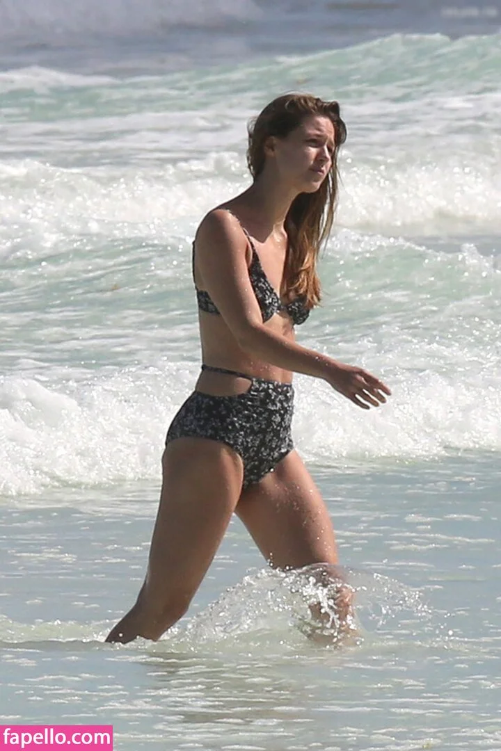 Melissa Benoist Onlyfans Photo Gallery 