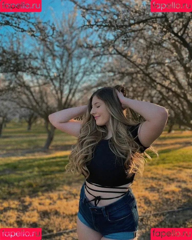 Tess Ferral Onlyfans Photo Gallery 