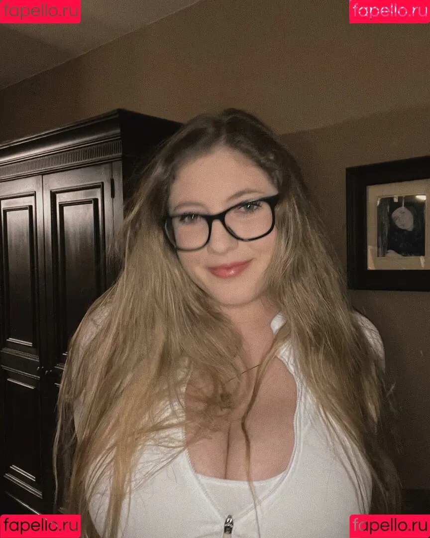 Tess Ferral Onlyfans Photo Gallery 