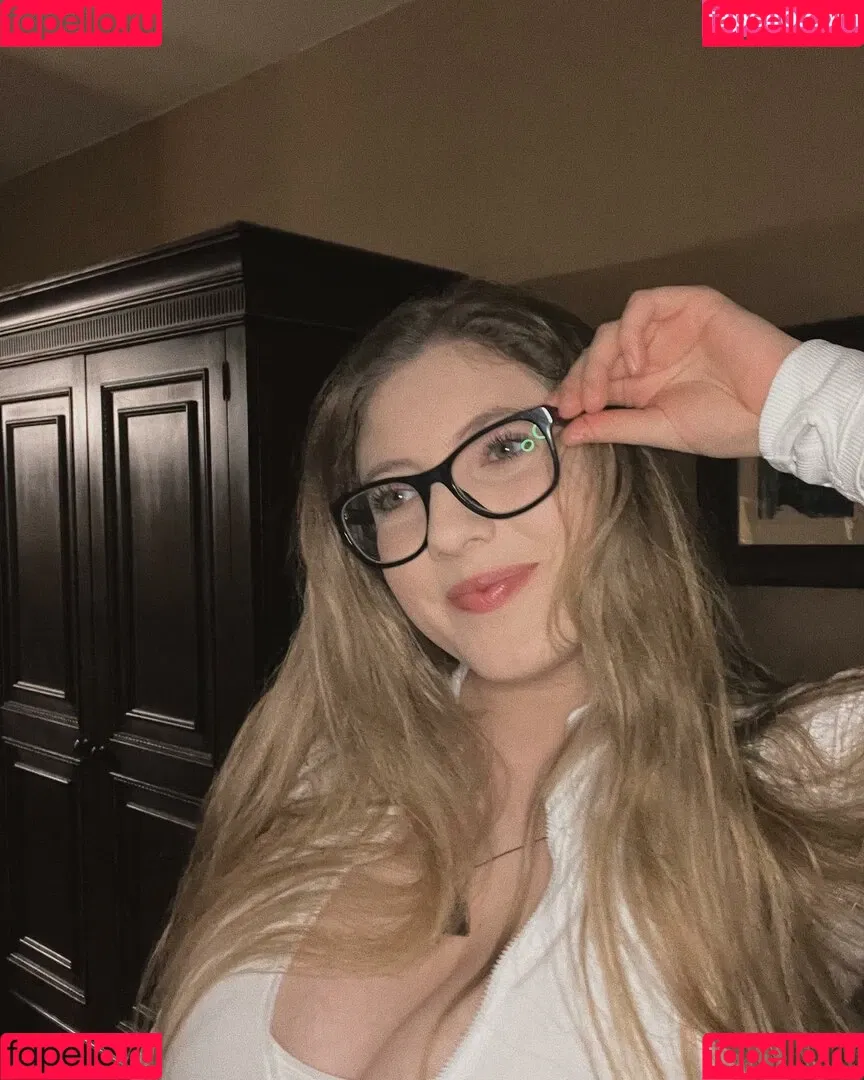 Tess Ferral Onlyfans Photo Gallery 