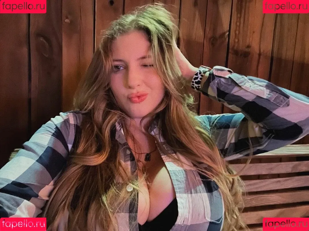 Tess Ferral Onlyfans Photo Gallery 