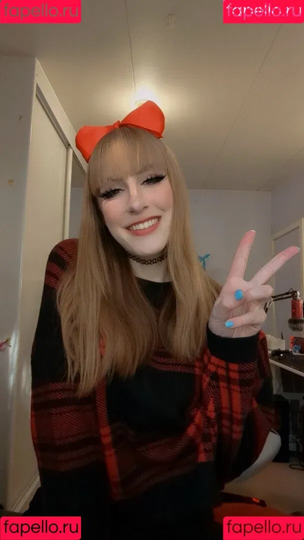 RaeRaeSenpai Onlyfans Photo Gallery 