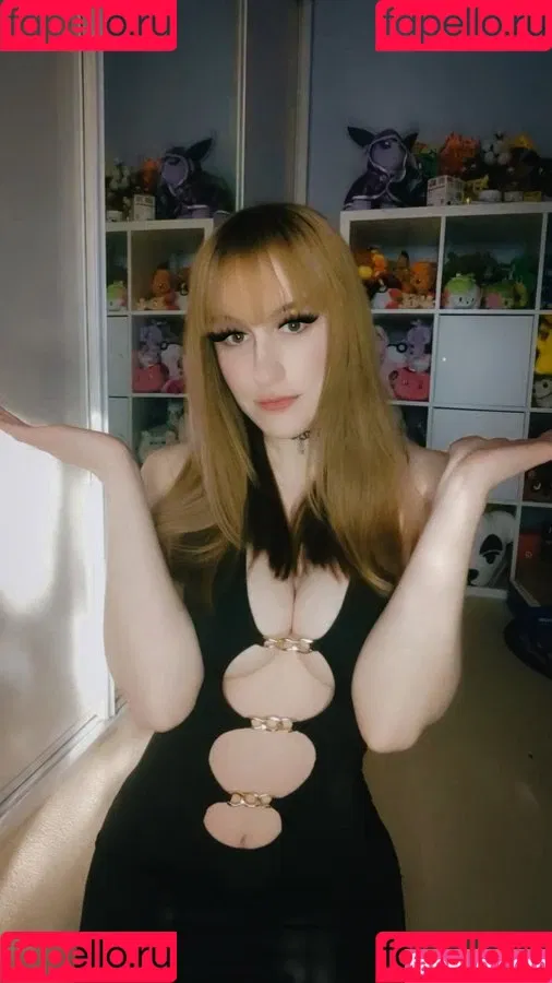 RaeRaeSenpai Onlyfans Photo Gallery 