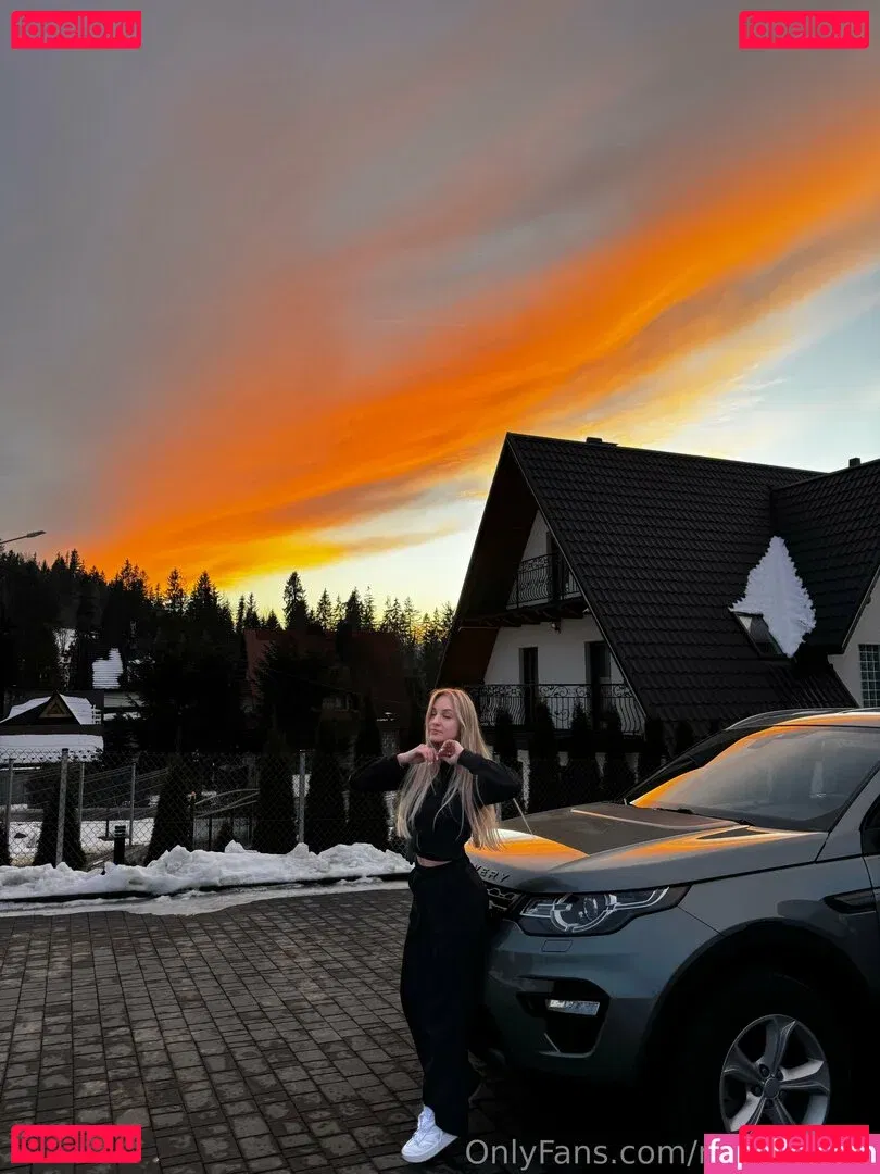 nastya_sun Onlyfans Photo Gallery 