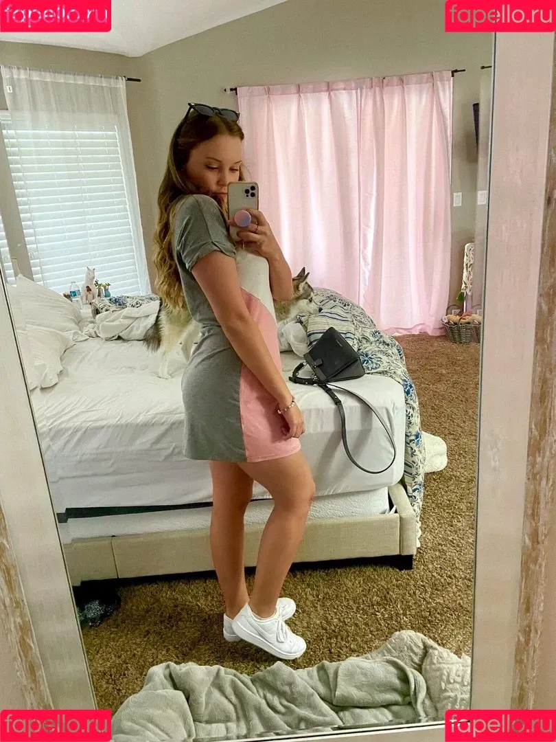 ASMR Darling Onlyfans Photo Gallery 