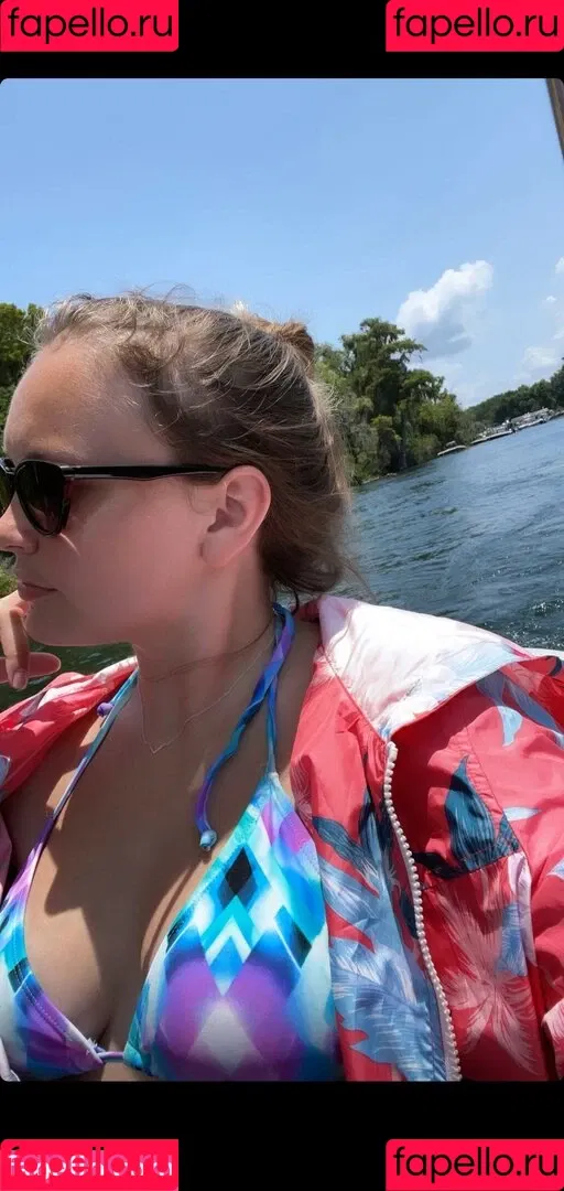ASMR Darling Onlyfans Photo Gallery 