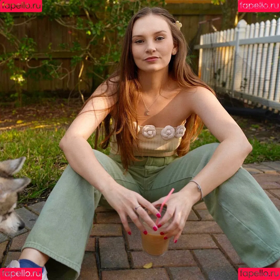ASMR Darling Onlyfans Photo Gallery 