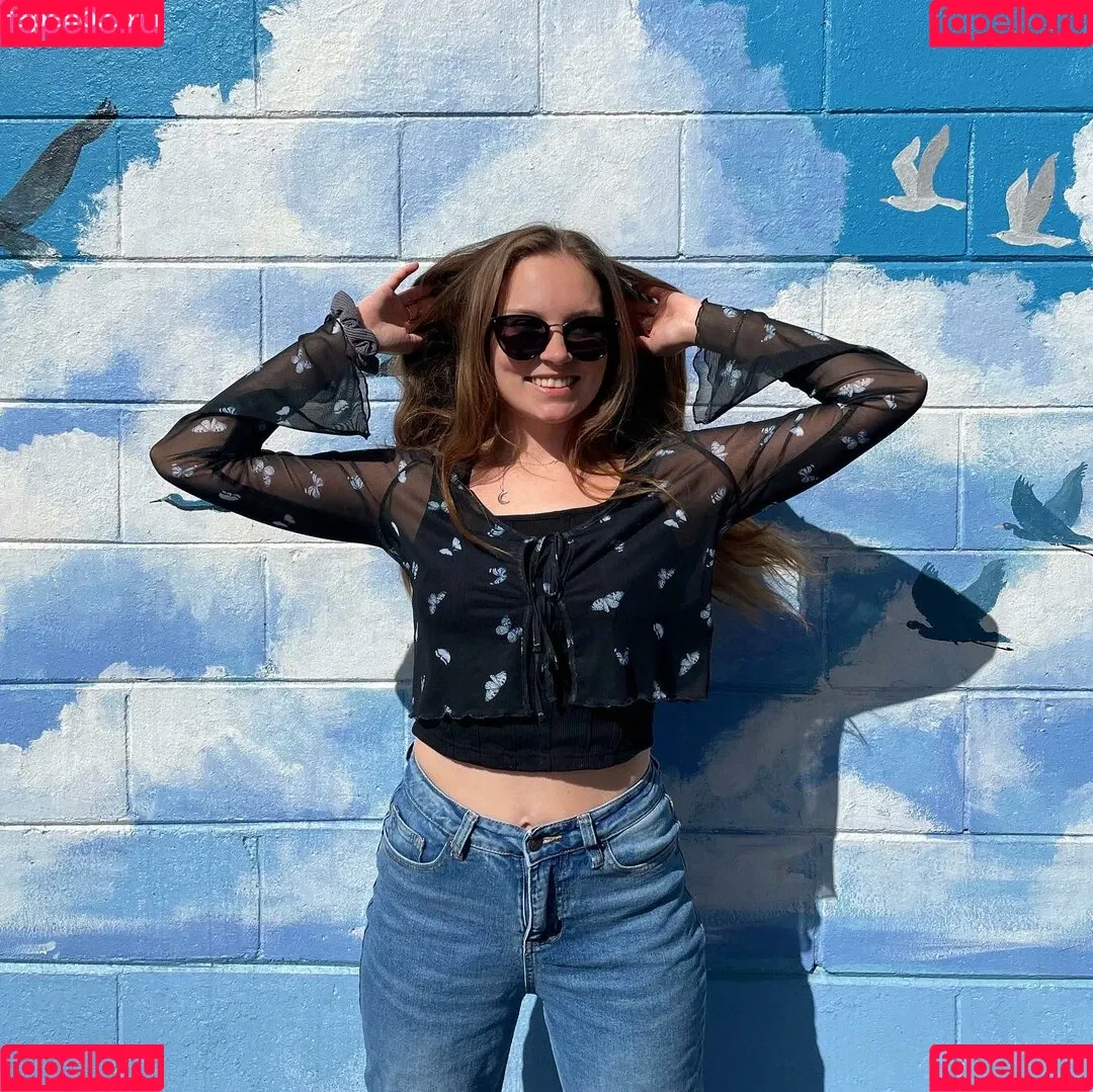 ASMR Darling Onlyfans Photo Gallery 