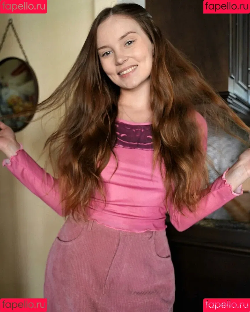 ASMR Darling Onlyfans Photo Gallery 