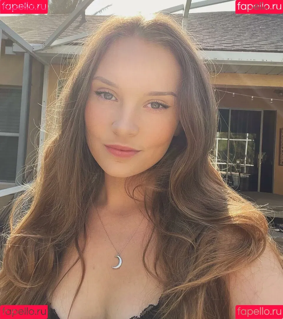 ASMR Darling Onlyfans Photo Gallery 