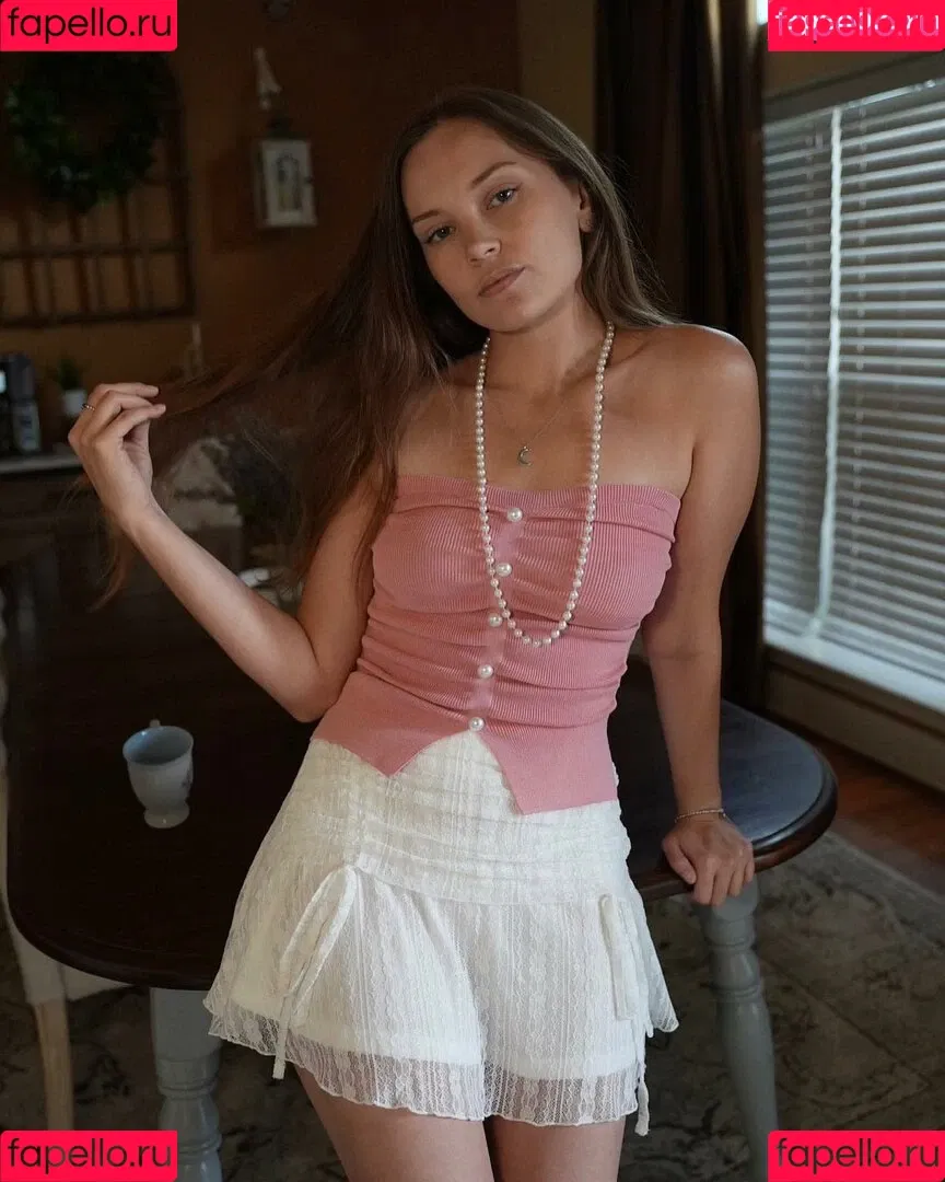 ASMR Darling Onlyfans Photo Gallery 