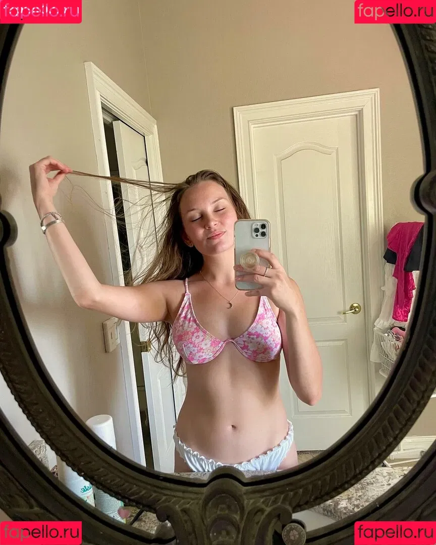 ASMR Darling Onlyfans Photo Gallery 