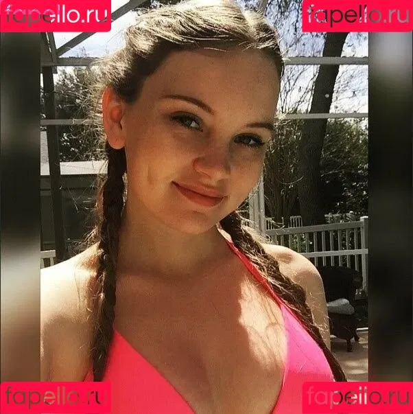 ASMR Darling Onlyfans Photo Gallery 