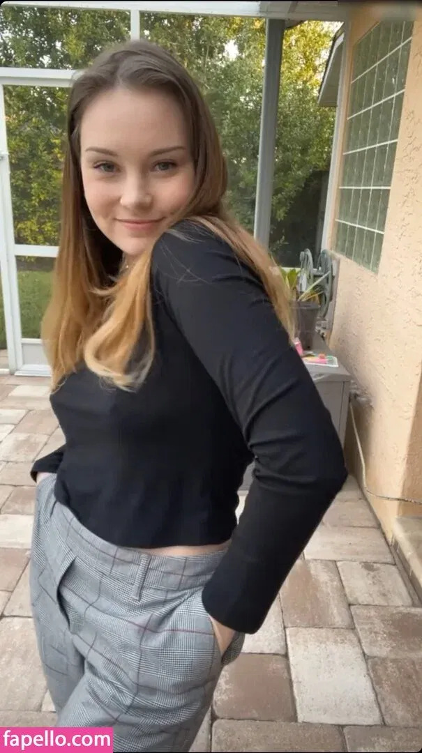 ASMR Darling Onlyfans Photo Gallery 