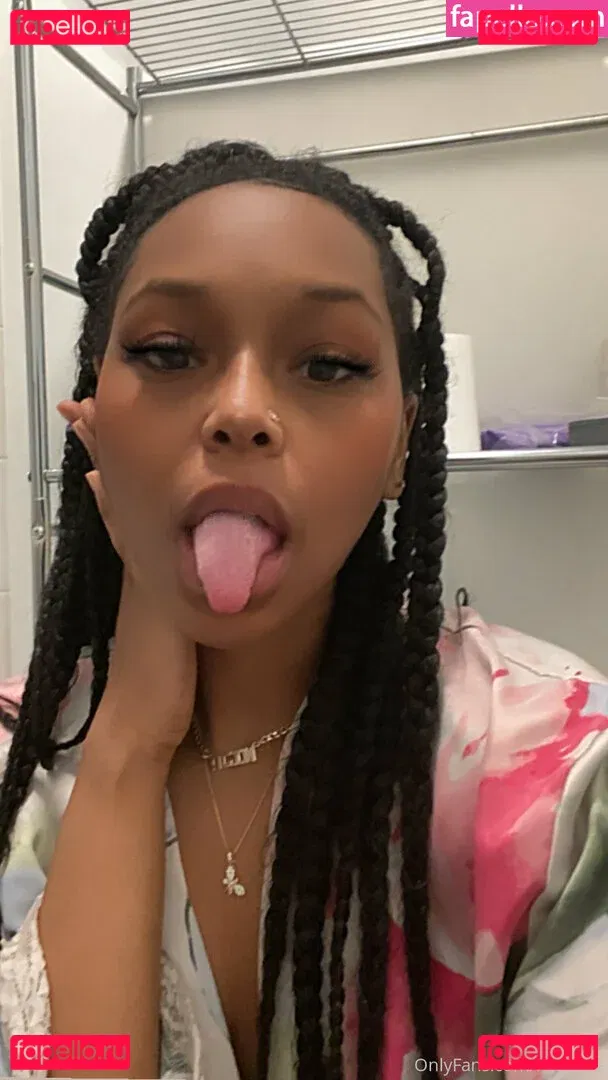 nsaneee Onlyfans Photo Gallery 