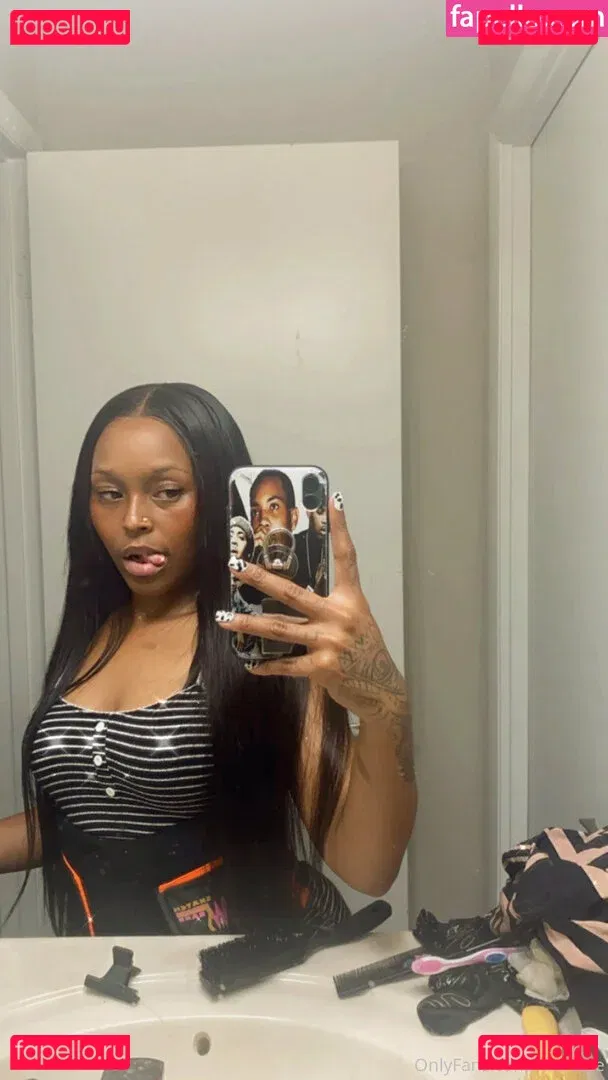 nsaneee Onlyfans Photo Gallery 