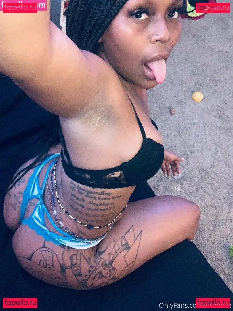 nsaneee Onlyfans Photo Gallery 